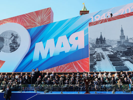 Започнаха военните паради в Русия по случай Деня на победата