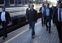 Блинкен е на изненадващо посещение е Киев