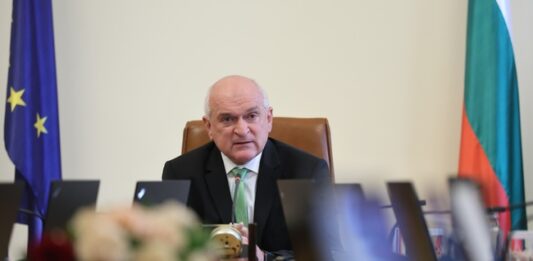 Служебното правителство назначи четирима нови областни управители