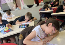 Около 55 000 четвъртокласници се явяват на изпит по математика