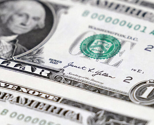 Допълнителен данък за най-богатите би вкарал в държавните бюджети до 250 млрд. долара годишно