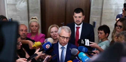 Денков: На Срещата на върха на НАТО България трябва да бъде представена от министър-председателя