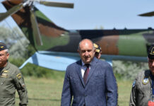 Радев: Как да свикам НС – едните лидери се скриха във Фейсбук, други се разбягаха по селата