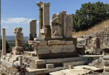 Храмът на Артемида в Ефес – едно от седемте чудеса на света