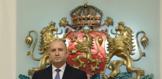 Президентът Радев обяви кога започват консултациите с партиите