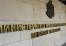 Над 1000 служители на МВР охраняват реда в изборния ден