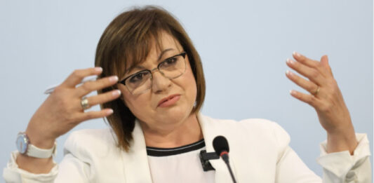 Корнелия Нинова подава оставка