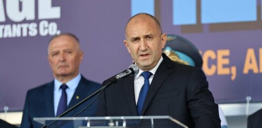 Президентът: Разпалването на нови военни конфликти по света изправя отбранителната индустрия и наука пред нови предизвикателства