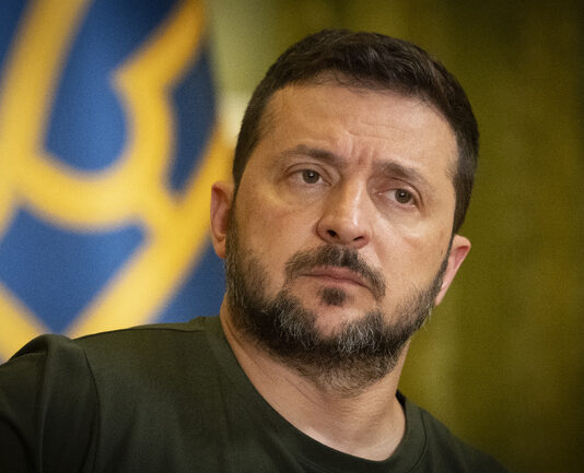 Зеленски заяви, че уважава „трудното, но силно решение“ на Байдън да се оттегли от предизборната надпревара