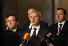 От „Възраждане“ предложиха своя декларация и заявиха, че ще подкрепят декларацията на ПП-ДБ, ако ПП-ДБ подкрепят тяхната