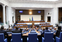 НС изслушва премиера Главчев за предстоящата среща на НАТО