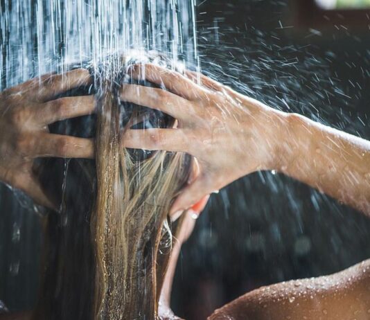 За какво е полезен студеният душ