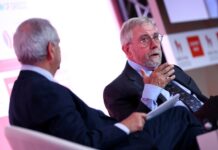 Глобализацията може да спре заради политическо разделение и протекционизъм, предупреди нобеловият лауреат по икономика Пол Кругман