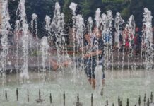 Жълт код за горещо време и високи температури е обявен за днес за 15 области