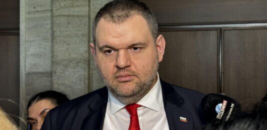 Пеевски: ДПС кани на разговори всички партии без „Възраждане“, преди да вземе втория мандат