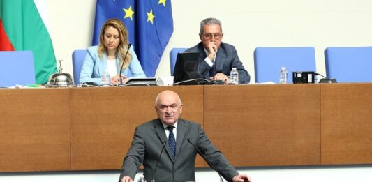 Премиерът: Само за последната седмица са регистрирани над 50 пожара