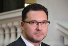 Даниел Митов прогнозира предсрочни избори през октомври и януари