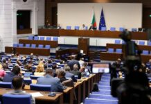 Депутатите се захващат с актуализацията на бюджета
