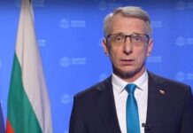 Денков: Пеевски ползва нескопосан метод да прикрие проблемите в ДПС