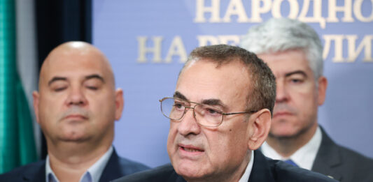 Народните представители от „ДПС без Пеевски и група“ са подложени на масирани проверки от КПКОНПИ, обяви Джевдет Чакъров