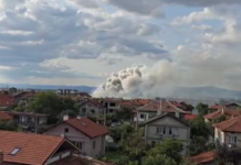 Пламна склад за фойерверки в Елин Пелин, има ранени