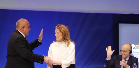 Лидерът на ГЕРБ Бойко Борисов поздрави Роберта Мецола за преизбирането ѝ на поста председател на Европейския парламент