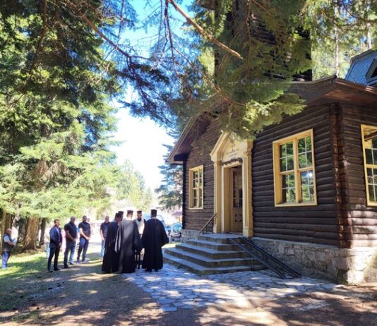 Българският патриарх Даниил ще отслужи архиерейска вечерня в храм „Преображение Господне“ в Боровец