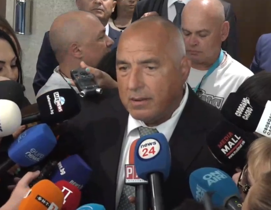 Борисов: Готвят уйдурма с машините, затова настъпи тишина