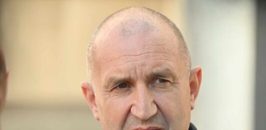 Радев: Каменова намери смелост да се бие не само за победа, но и за отстояване на нормалността