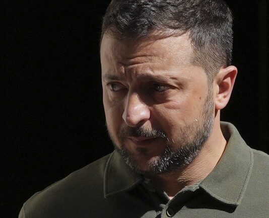 Зеленски иска на среща на Съвета НАТО-Украйна да се обсъди оказване на помощ на украинската страна за прехващане на руски ракети