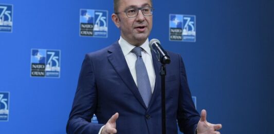 Мицкоски: В Албания има седем-осем пъти повече българи, отколкото в Македония