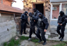 Акция на столичната полиция срещу нарушаването на политическите права на гражданите започна тази сутрин в кв. „Факултета“