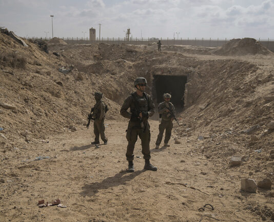 Израелската армия съобщи, че е разрушила тунел на „Хизбула“ за проникване в Израел