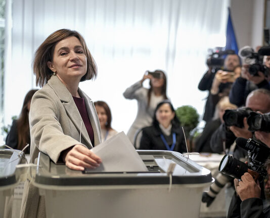 На референдума за европейските аспирации на Молдова 50 процента са гласували с „да“, показват нови данни от преброяването на бюлетините