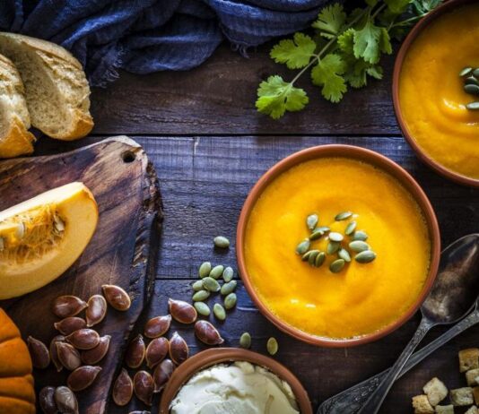Тази бърза и лесна рецепта за тиквена супа ще ви стопли в студените есенни дни