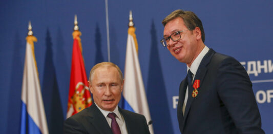 Няма да наложим санкции на Русия, заяви Вучич в телефонен разговор с Путин за първи път от две години и половина