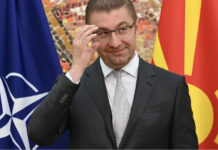 Мицкоски: „Незначителното българско малцинство“ трябва да бъде включено в преамбюла на конституцията