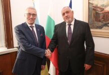 Борисов пред Дворжак: ГЕРБ ще положи всички усилия да състави стабилно правителство с пълен управленски мандат