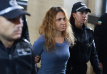 Бившата шефка на Агенция „Митници“ Петя Банкова излиза от ареста под гаранция