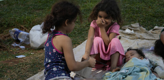 ООН: Над 400 000 деца в Ливан са разселени през последните три седмици на война