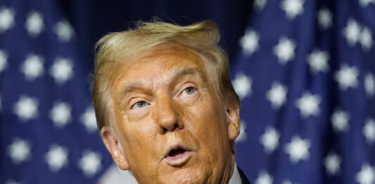 Тръмп заяви, че мигрантите внасят „лоши гени“ в САЩ