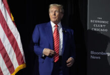 Тръмп заяви, че обмисля „ужасни“ мита, ако спечели президентските избори