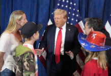 Тръмп обвини в Колорадо кандидат-президента на демократите Камала Харис, че съсипва САЩ; в Аризона тя обеща да включи републиканец в правителството