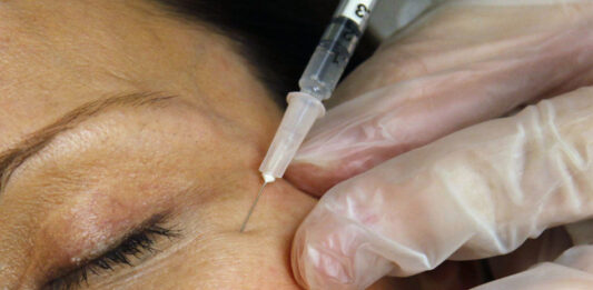 АФП: Устни, зъби и гърди: Албания печели от медицински туризъм