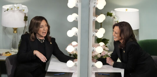 Камала Харис се появи в комедийно шоу 3 дни преди изборите; над 75 милиона американци са гласували предсрочно за президент на САЩ