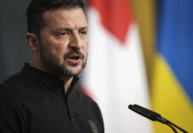 Зеленски е говорил с Тръмп след изборната му победа