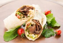 Как класическият турски дюнер се обогатява с морски дарове