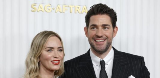 Eто го най-секси мъжа на 2024 година (СНИМКИ)