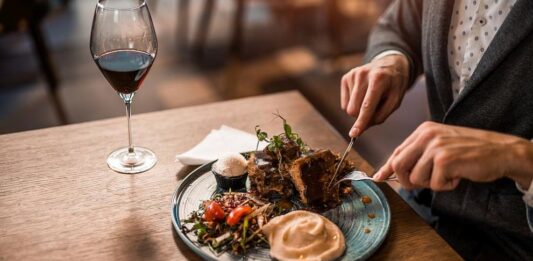 Какво да правите след вечеря, за да имате стройна фигура