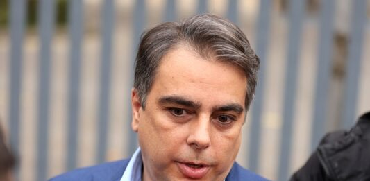 Асен Василев: Няма да подкрепим правителство на малцинството на ГЕРБ и председател на парламента Рая Назарян